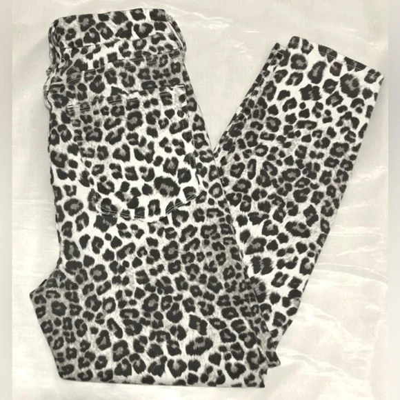 Good American Good Waist Jeans - Picture 2 of 11